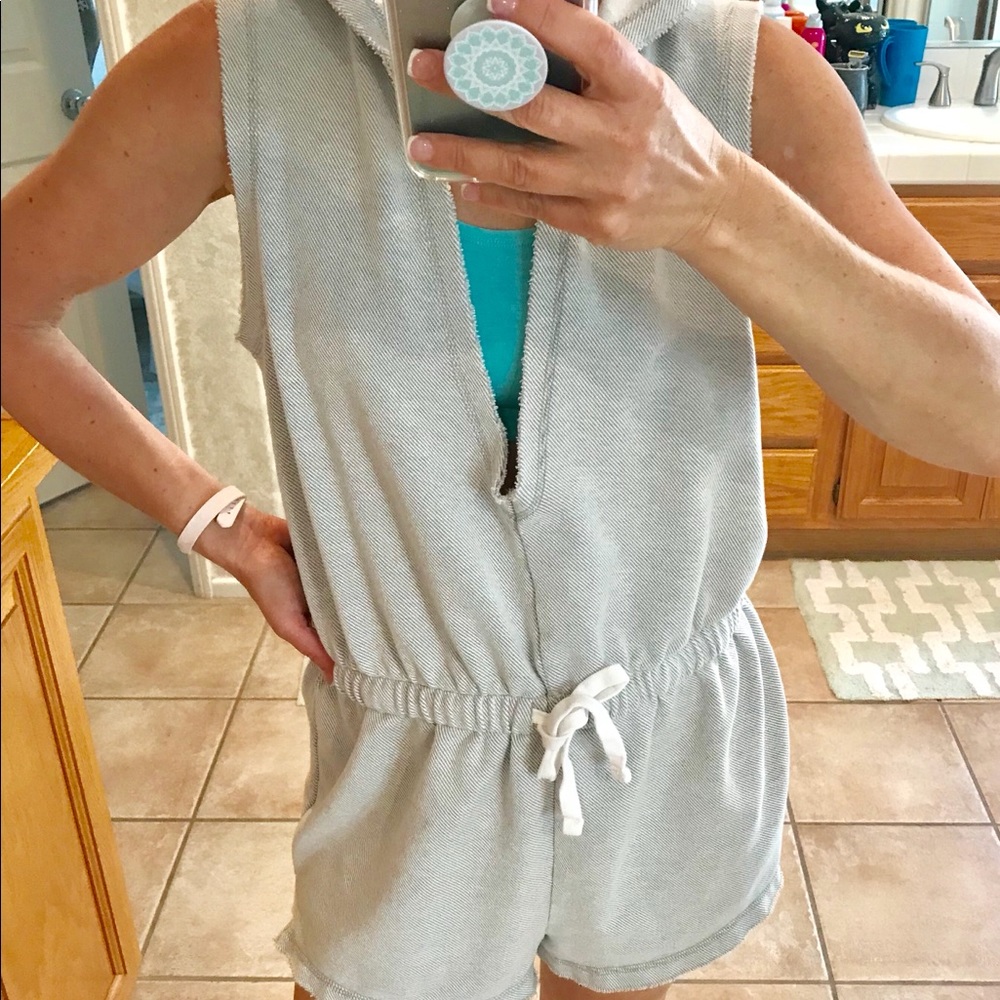 COZY ROMPER